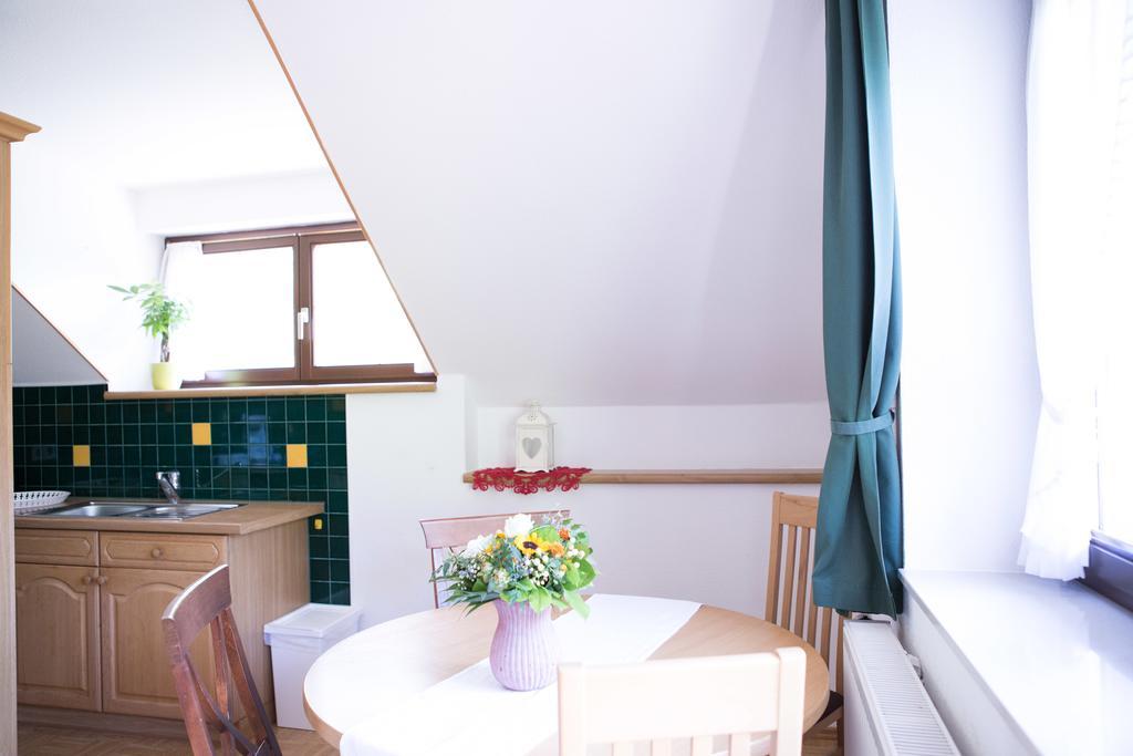באד קליניקירשהיים Ferienhaus Sara מראה חיצוני תמונה